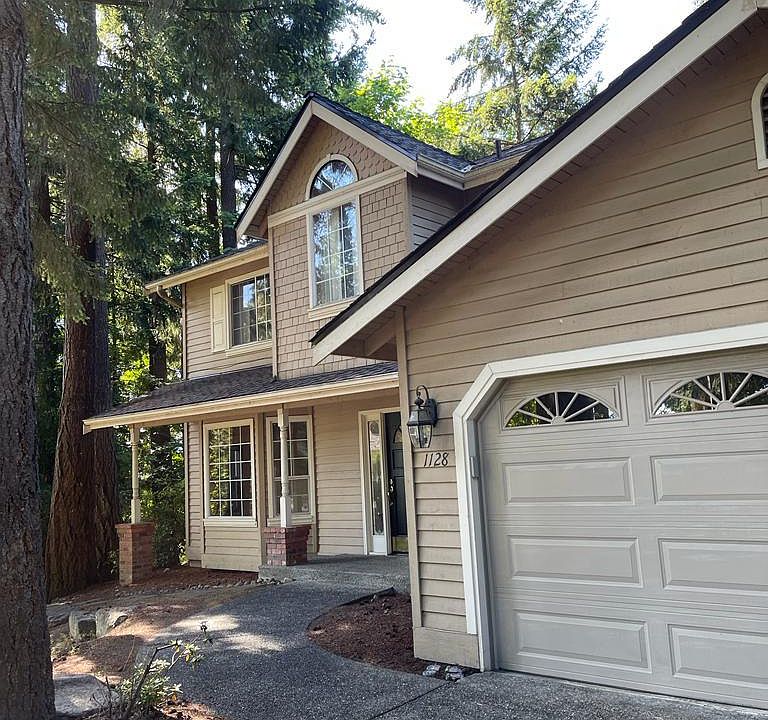 1st image of 1128 108th Ave SE