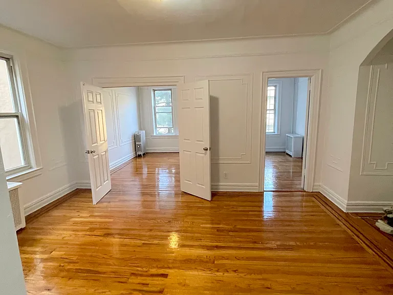 30-75 44th St #2R — Photo 1