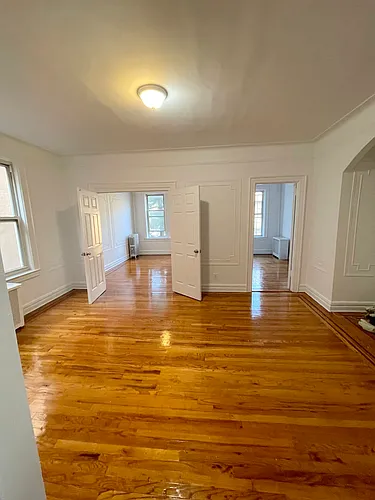 30-75 44th St #2R Photo 1