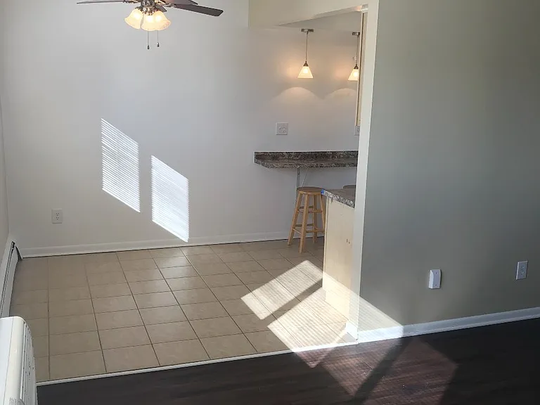 Emerald Village Apartments — Photo 34