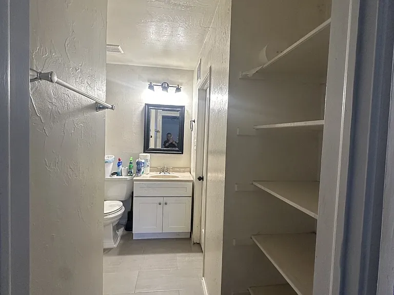 15 E 2nd Ave #1 — Photo 13