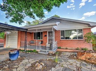 1104 Dakota St SE, Albuquerque, NM 87108