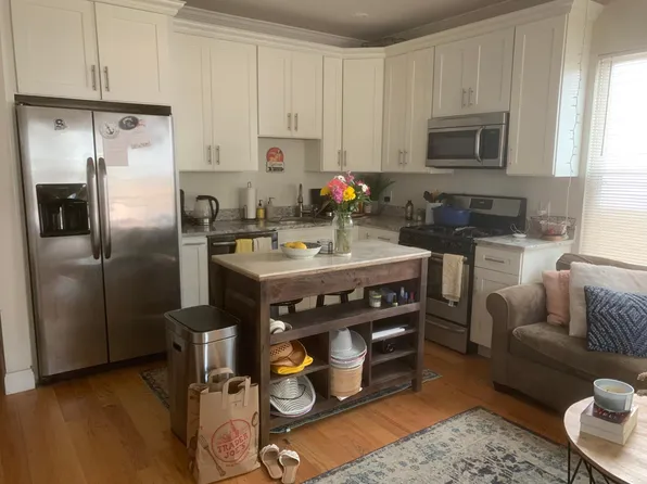 121 Webster Ave, Cambridge, MA