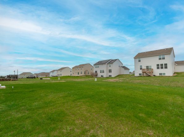 1248 Marlisle Dr, Hampshire, IL 60140