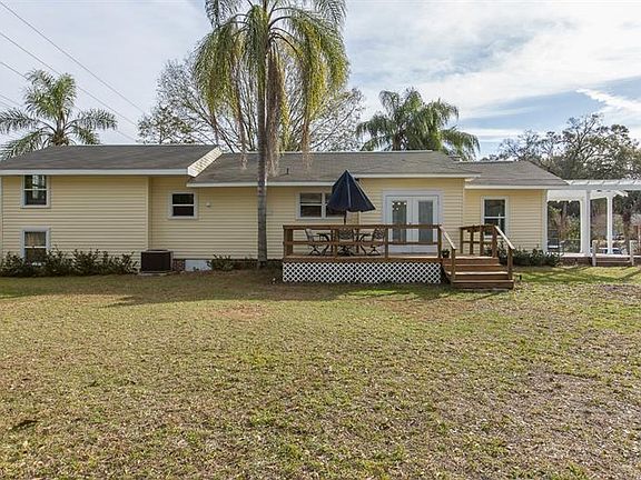 3rd image of 419 Prado Pl