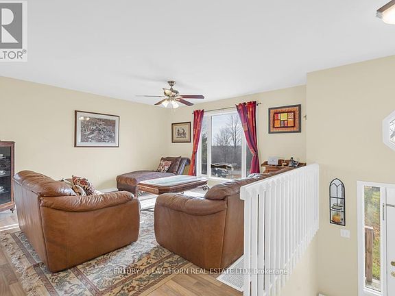 4th image of 93 Tannery Rd