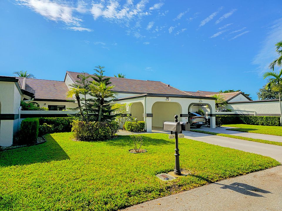 1st image of 5573 Parkwalk Circle E