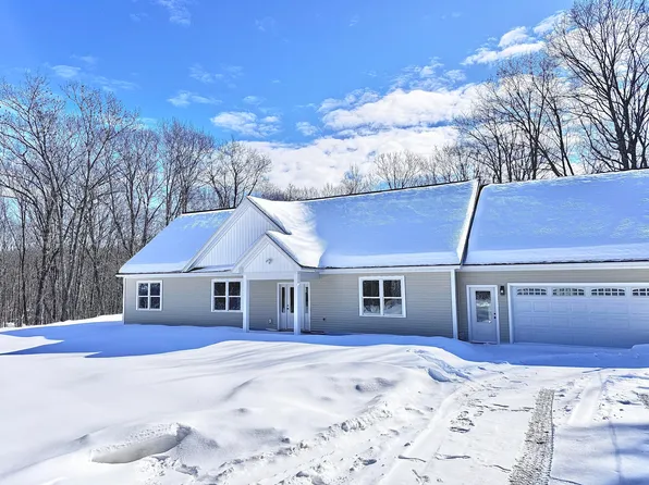 12 Hardwood Lane, Oakland, ME 04963