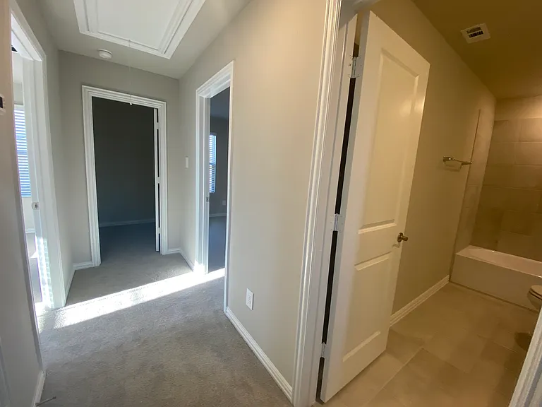 2129 Mustang Way — Photo 25