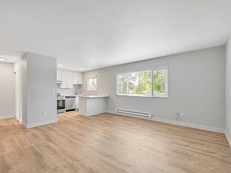 Silicon Valley Apartments — Photo 21