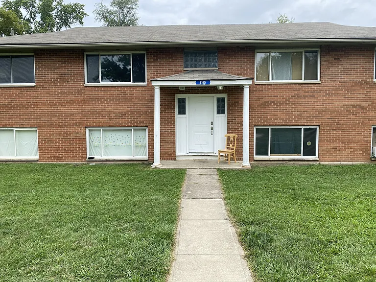 2165 W Mound St #D — Photo 8
