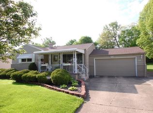 3465 S Wendover Cir, Youngstown, OH