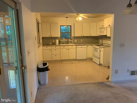 4th image of 3354 Druck Valley Rd
