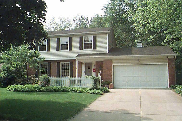 2816 Hall St SE, East Grand Rapids, MI 49506 Zillow