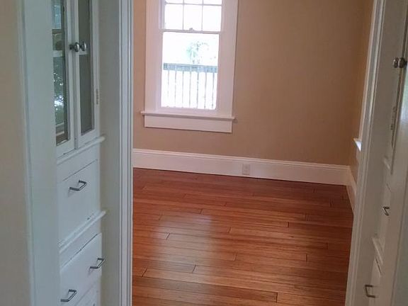 Gorgeous Built-in Displays