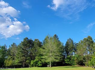 793B W McHenry Rd, Mc Henry, MS 39561