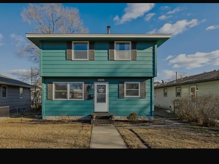 5150 Irving Ave N — Photo 9