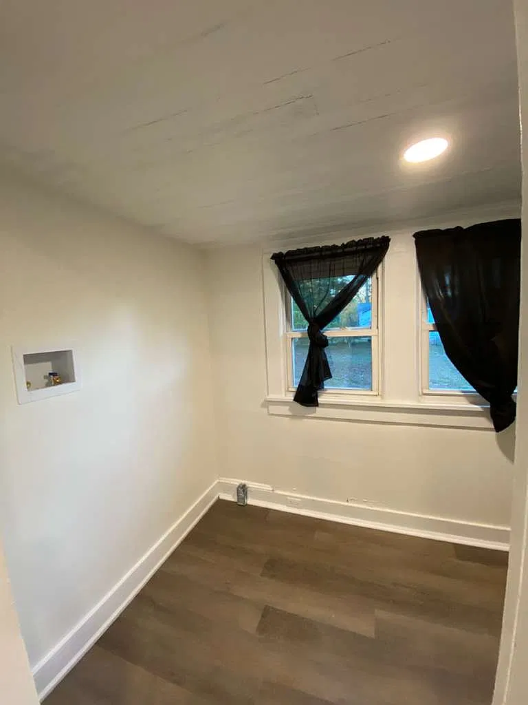 2 bed, 1100 sqft, $1,750 — Photo 3