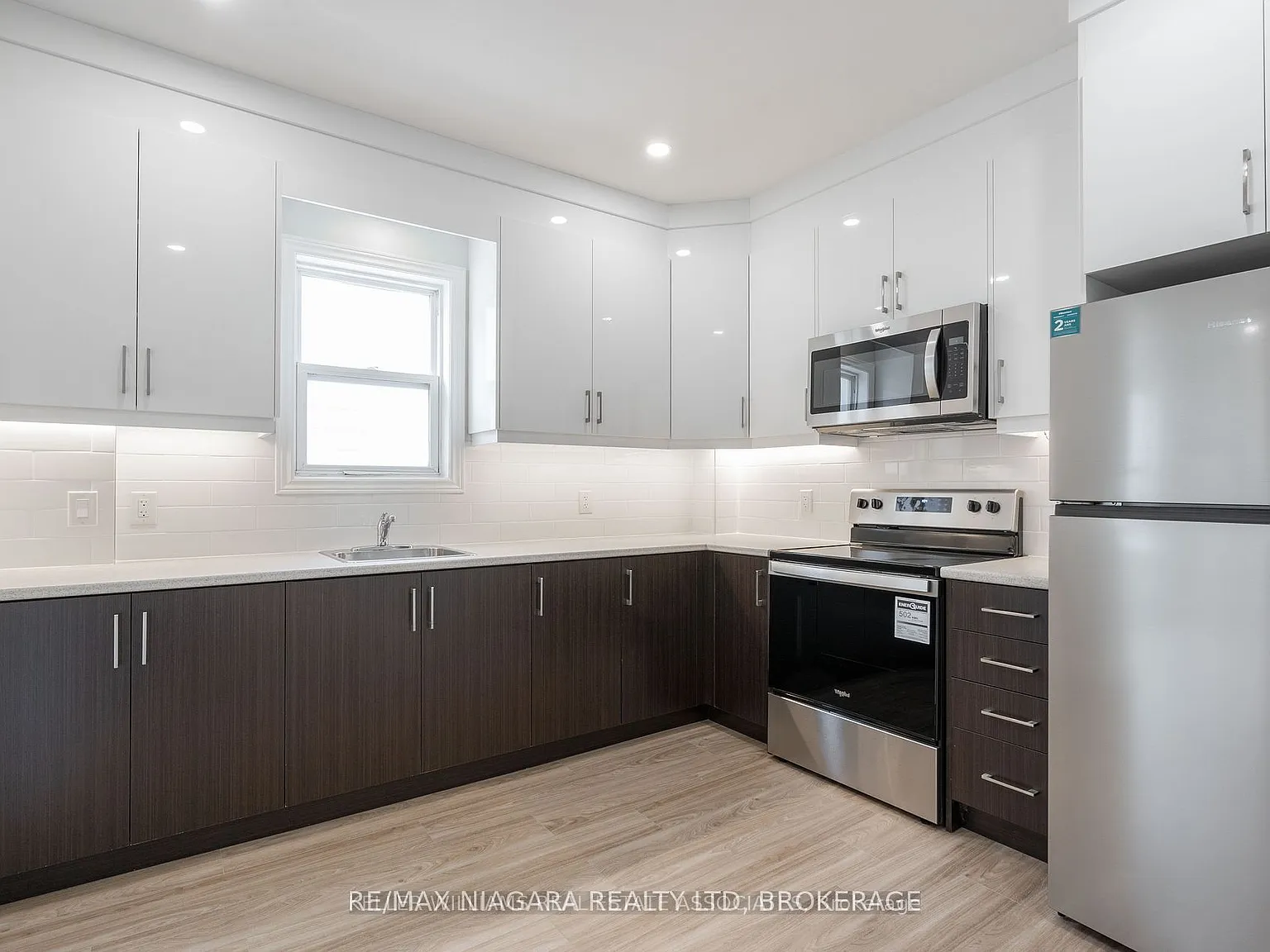 2 bed, $1,800 — Photo 1