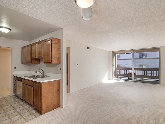 3rd image of 3825 Centre St Unit 22