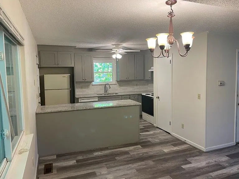 2519 Hawksbury Ln — Photo 12