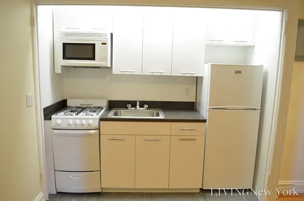 Rented by Living New York | media 10