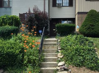 1612 Shenandoah Ct, Allentown, PA 18104