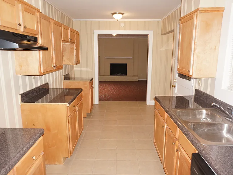 1217 Timothy Dr — Photo 11