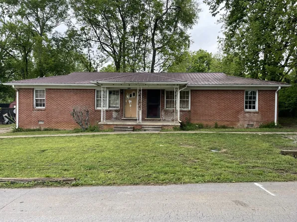 125 Planters St, Hartsville, TN 37074