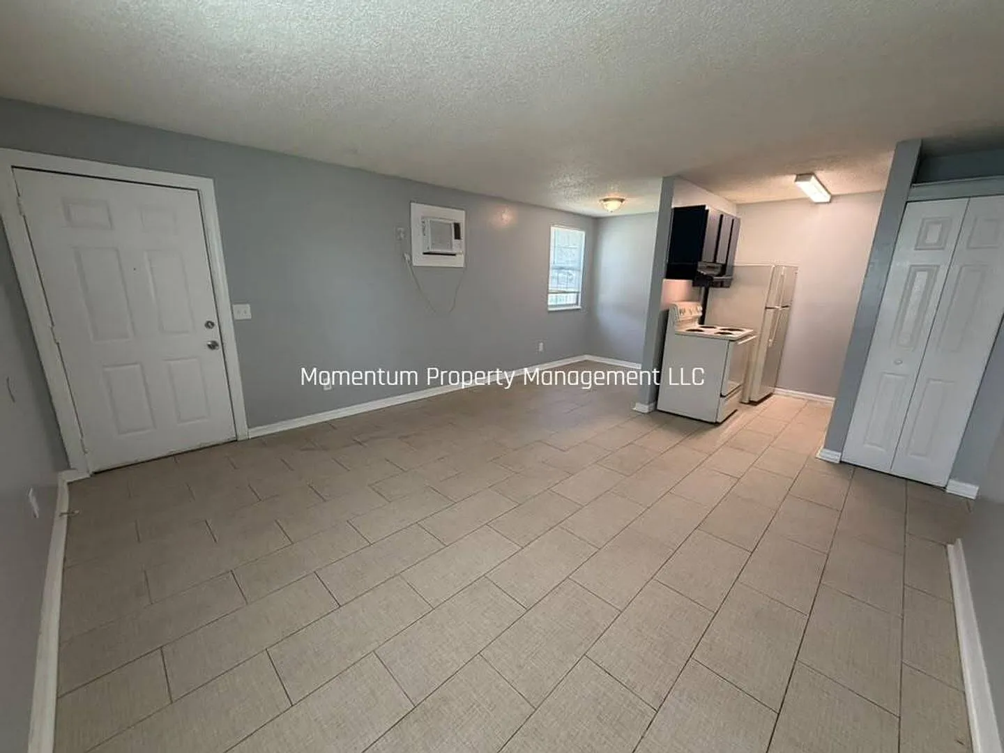 2811 Anthony St Unit B Tampa, FL 33619 — Photo 2