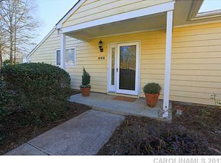904 Sardis Cove Dr, Charlotte, NC