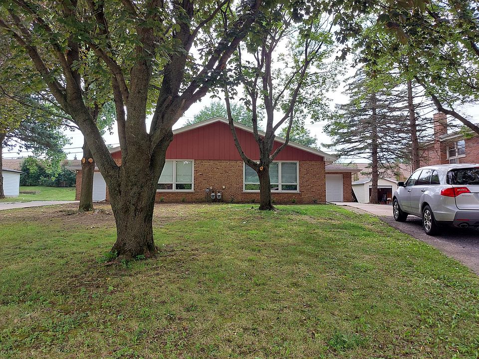 1st image of 430 Lincoln Ln