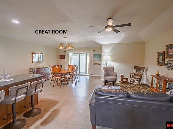 5th image of 15 Turnberry Ct