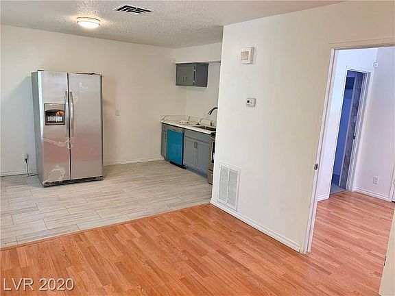 4th image of 1808 Fairfield Ave #1