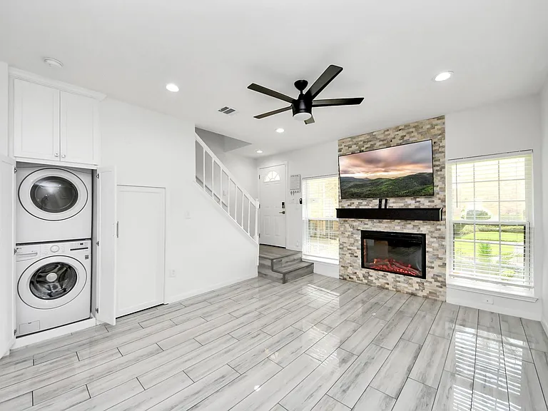 3600 Jeanetta St #2002 — Photo 12