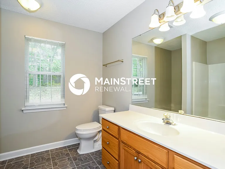 Main Bathroom
