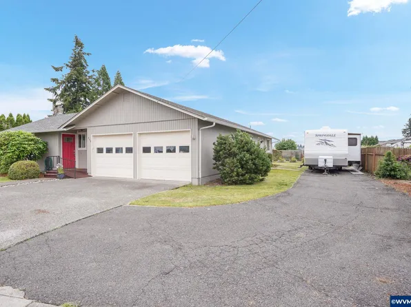 852 W Kathy St, Stayton, OR 97383