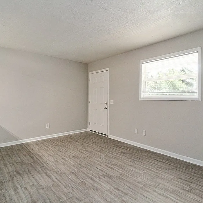 The Station on Pineview — Photo 3