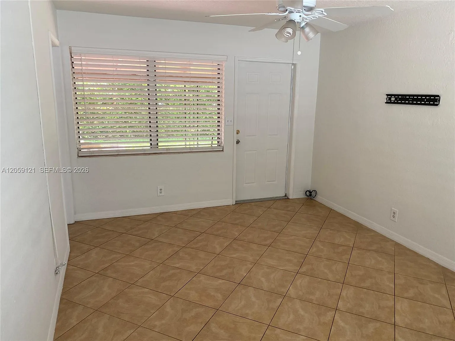 Hollywood Beach Heights S — Photo 2