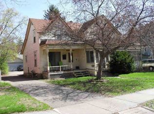 614 4th St #A, Hudson, WI 54016