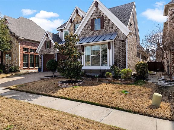 3rd image of 3504 Ashley Gdns