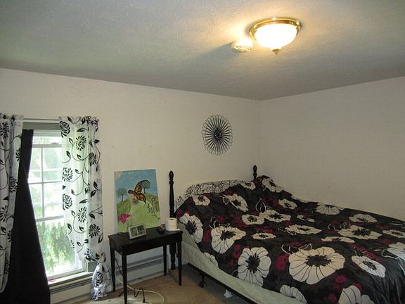 5th image of 17550 Berwick Tpke