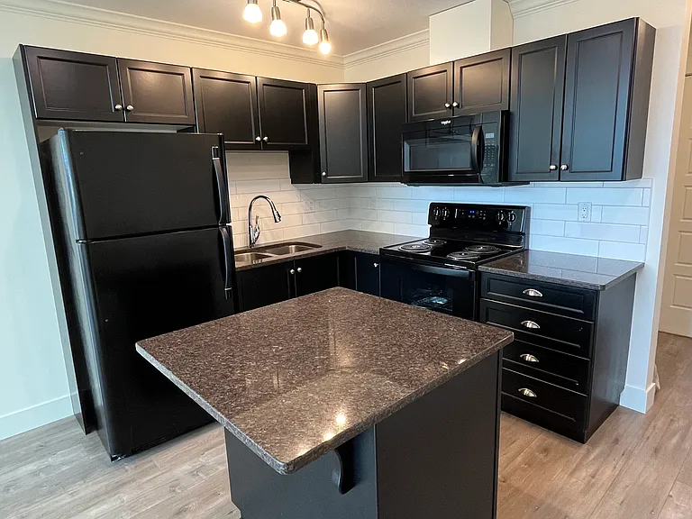30525 Cardinal Ave — Photo 4