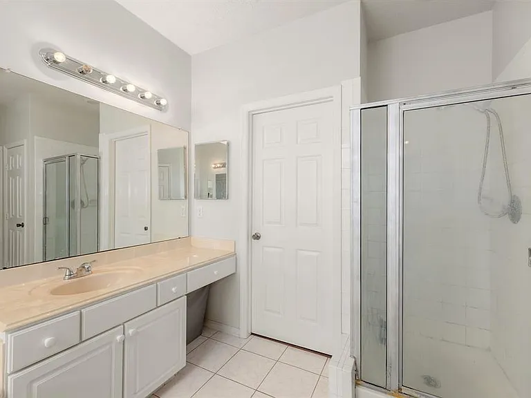 7410 Greatwood Grove Dr — Photo 9