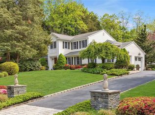 38 Wayne Ct, Northport, NY 11768