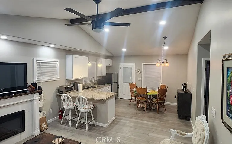 2534 Callender Rd — Photo 2