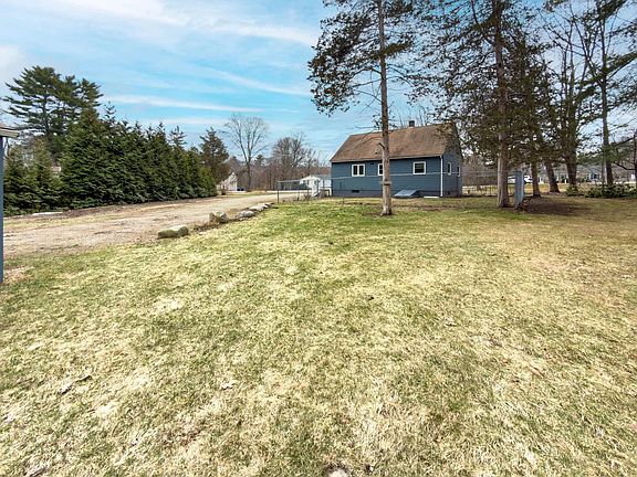 3rd image of 29 Lovell Rd