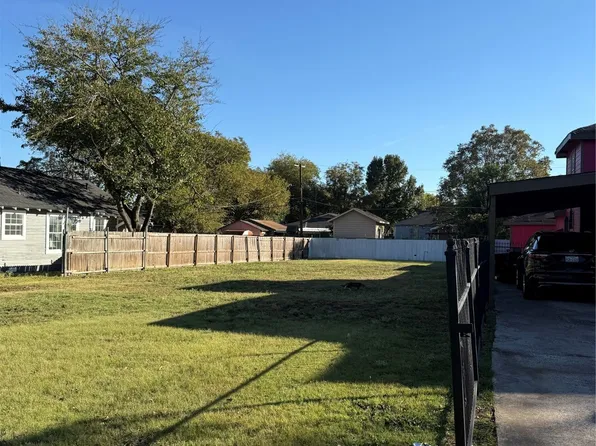 1126 Newport Ave, Dallas, TX 75224