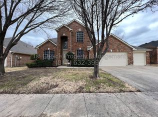 5312 Scenic Point Dr, Fort Worth, TX 76244