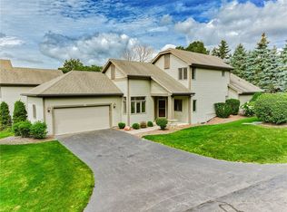 20 Spruce Rdg, Fairport, NY